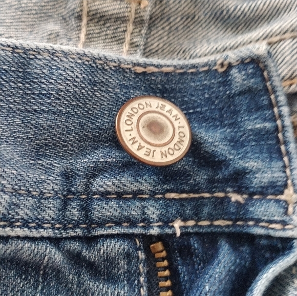 London Jeans Distressed Light Wash Straight Leg Jeans 6 - Picture 11 of 12